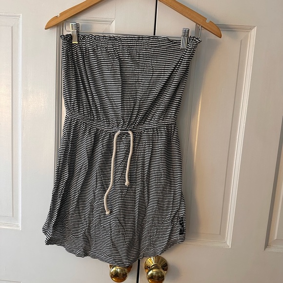 Billabong Strapless Coverup - Picture 1 of 2